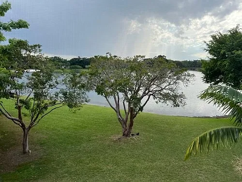 15330 SW 106th Ter Photo 1