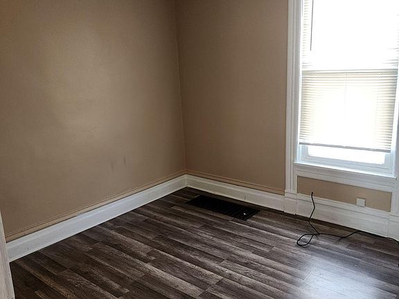 5th image of 5229 W Race Ave
