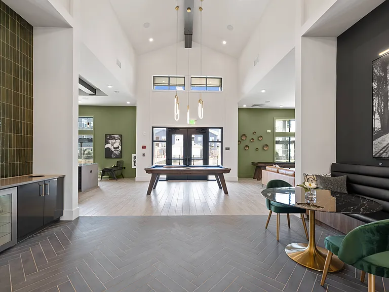 East Mint — Photo 14