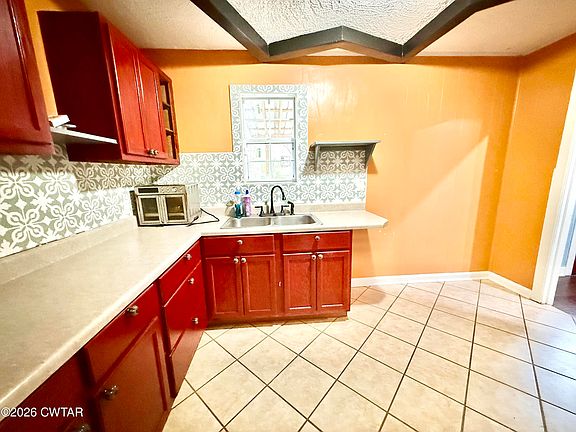 3rd image of 344 Phillips St