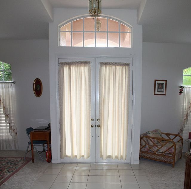 2nd image of 18024 Kings Park Dr