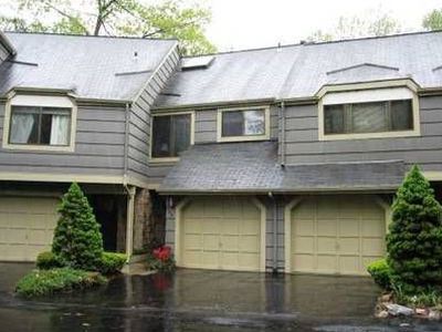 165 Treetop Cir, Nanuet, NY, 10954