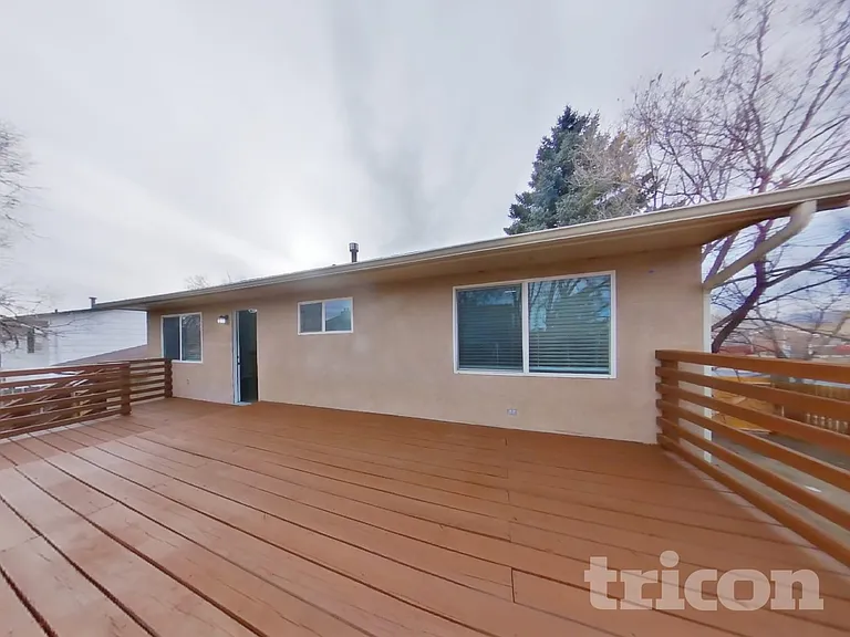 2505 Nadine Dr — Photo 17