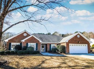 3370 Coles Creek Dr, Buford, GA 30519