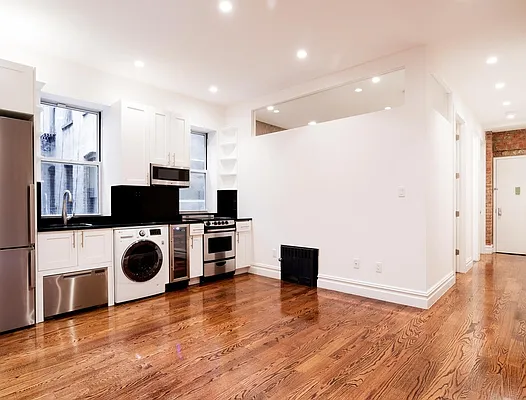 Rented by Douglas Elliman | media 3