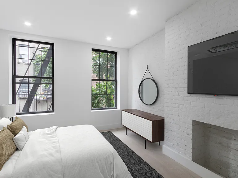 47 Saint Marks Pl #2W — Photo 3
