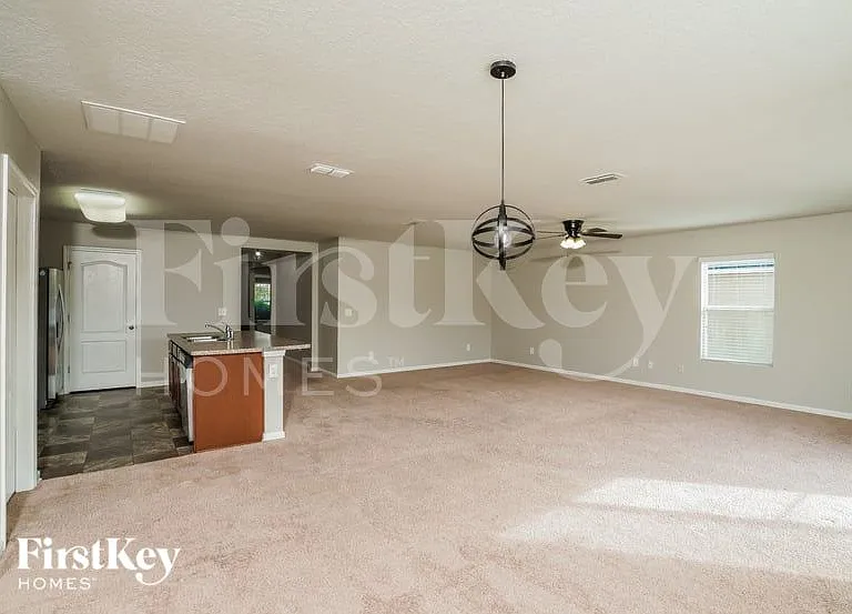 4130 Great Falls Loop — Photo 5