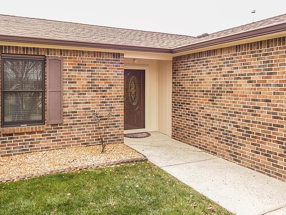 2nd image of 8401 Chittimwood Dr