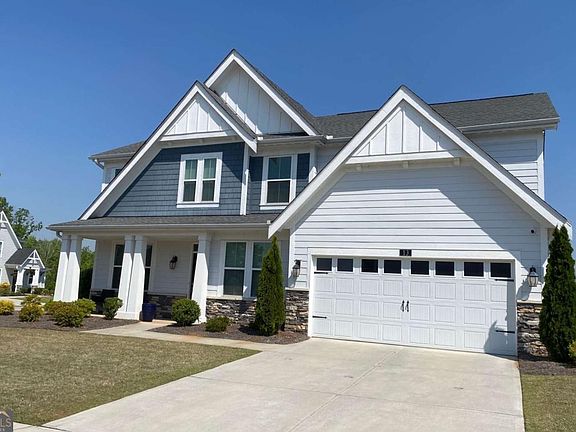 2nd image of 13 Candlewood Ln
