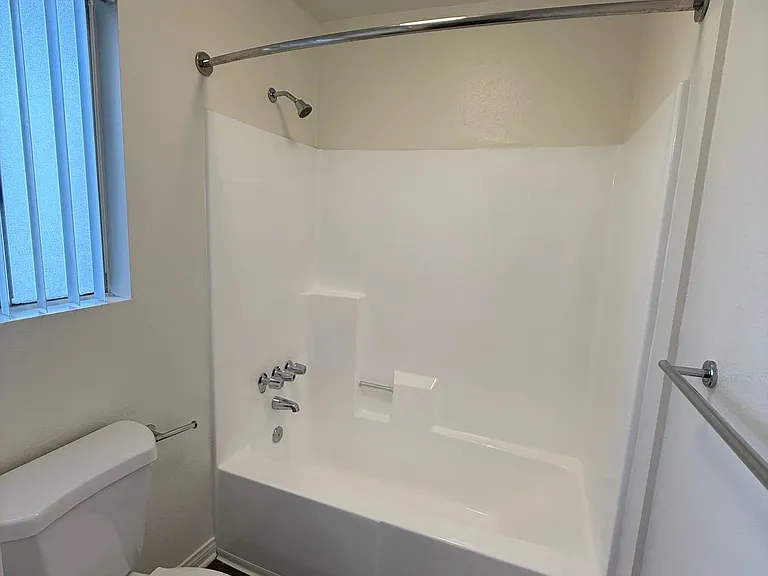 5400 Radford Ave #25 — Photo 3