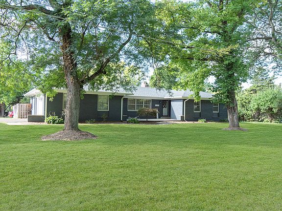 3rd image of 5245 E 62nd St