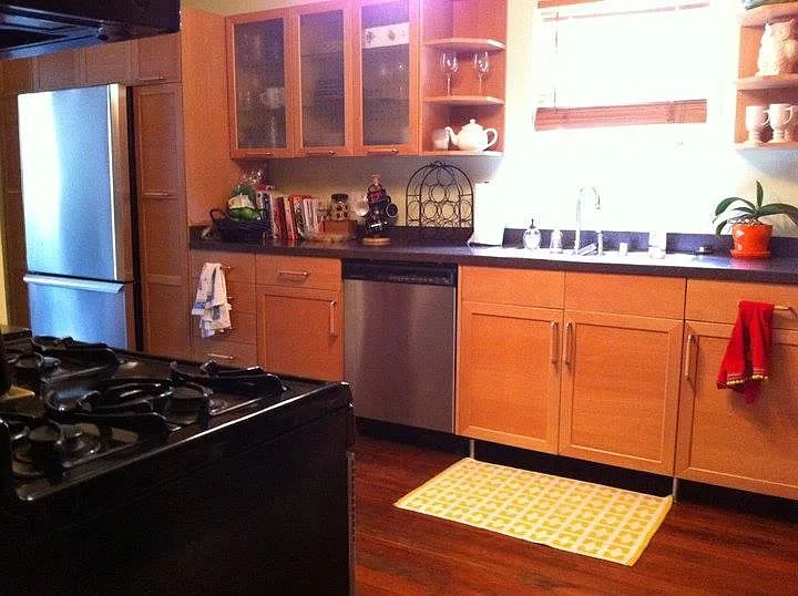 4 bed, 1900 sqft, $4,300 — Photo 1