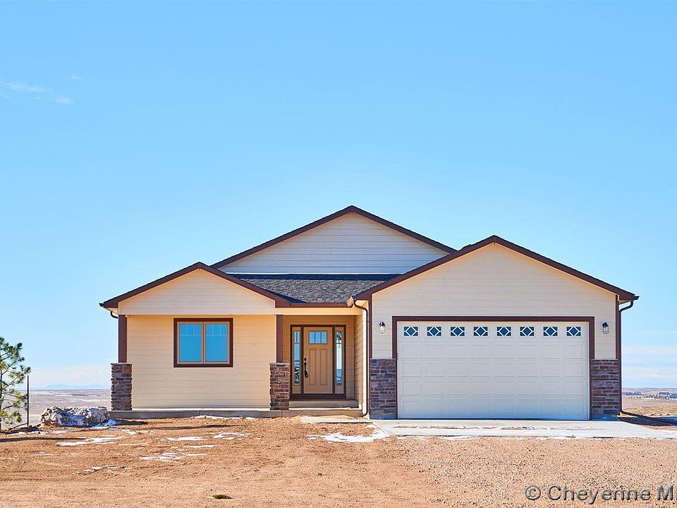 2nd image of 3583 Moonstone Trl