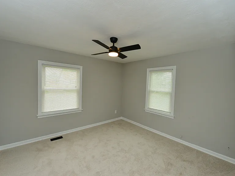 119 Jacquelyn Dr — Photo 18