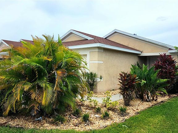 3rd image of 11215 Cocoa Beach Dr