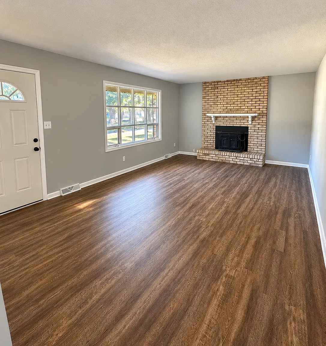 3 bed, 1.5 bath, 1440 sqft, $1,600 — Photo 2