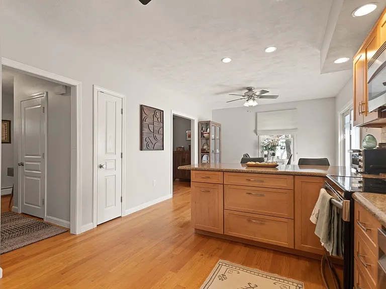 29 Trifiro Rd — Photo 25