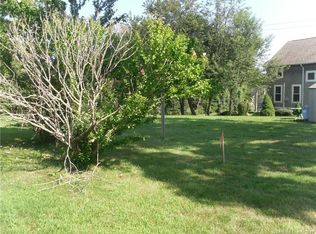 40 Terrace Ave, Niantic, CT 06357