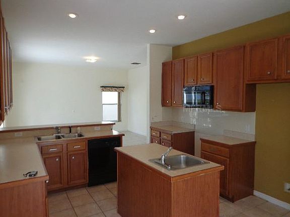 5th image of 2573 Aster Cove Ln
