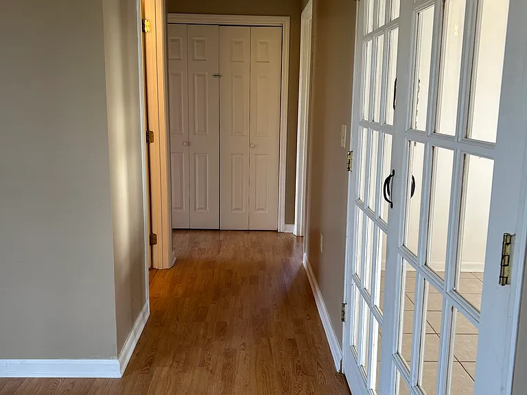 129 Norfolk Cir — Photo 15