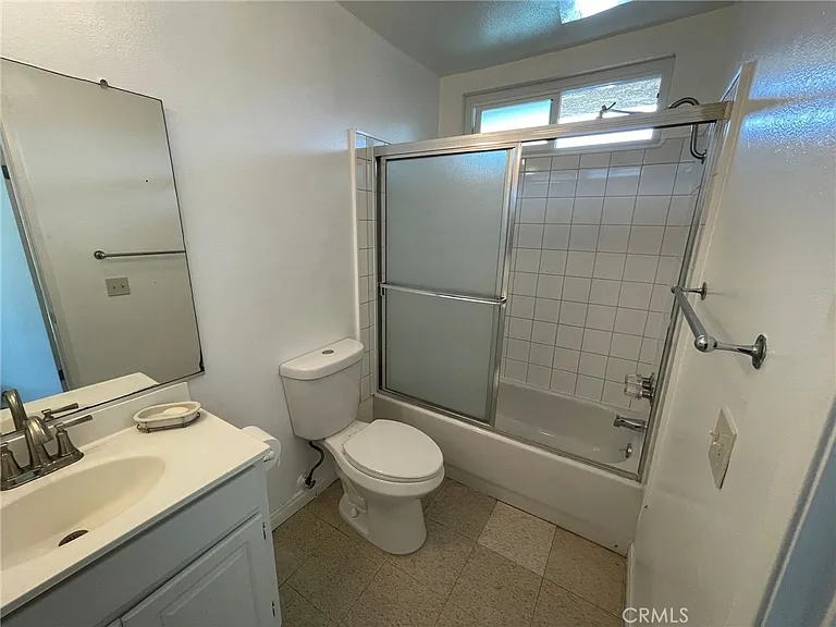 8800 Cedros Ave #111 — Photo 8
