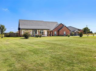 315 N Mustang Rd, Tuttle, OK 73089