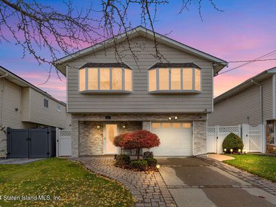 27 Nadal Pl, Staten Island, NY, 10314