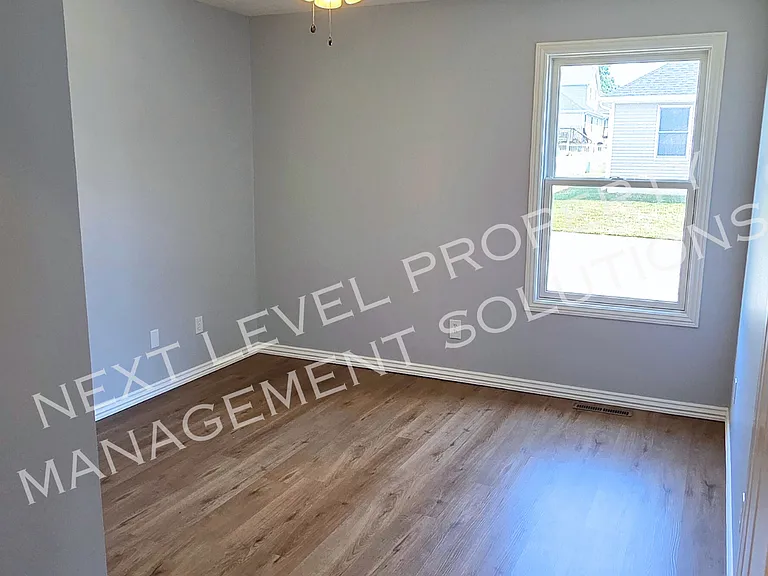 613 E Kimberly — Photo 19