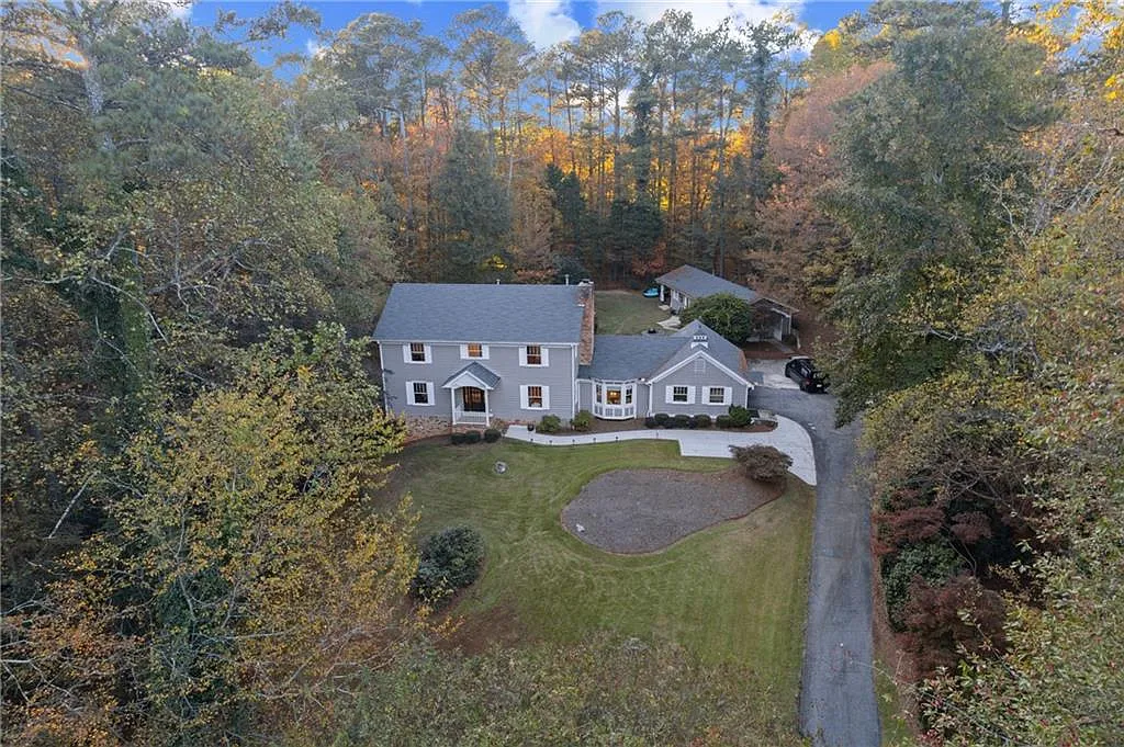 Building Photo - 1532 Huntingdon Trl