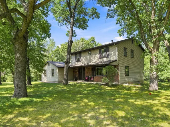 16755 7th St NE, Ham Lake, MN 55304