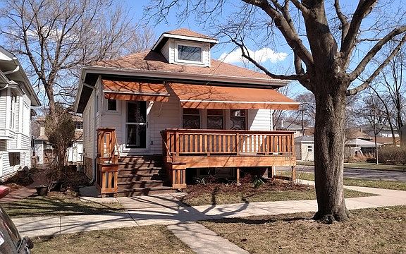 2nd image of 1146 Clarence Ave