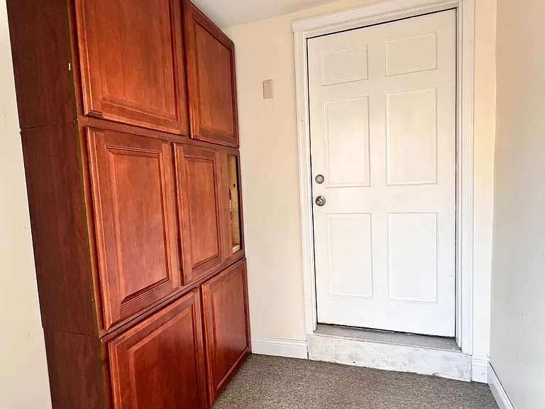 10 Washington Ave #3 — Photo 15