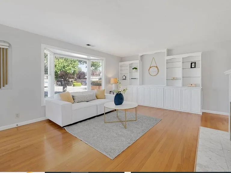 977 Arnold Way — Photo 10
