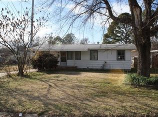 205 Shamrock Dr, N Little Rock, AR 72118