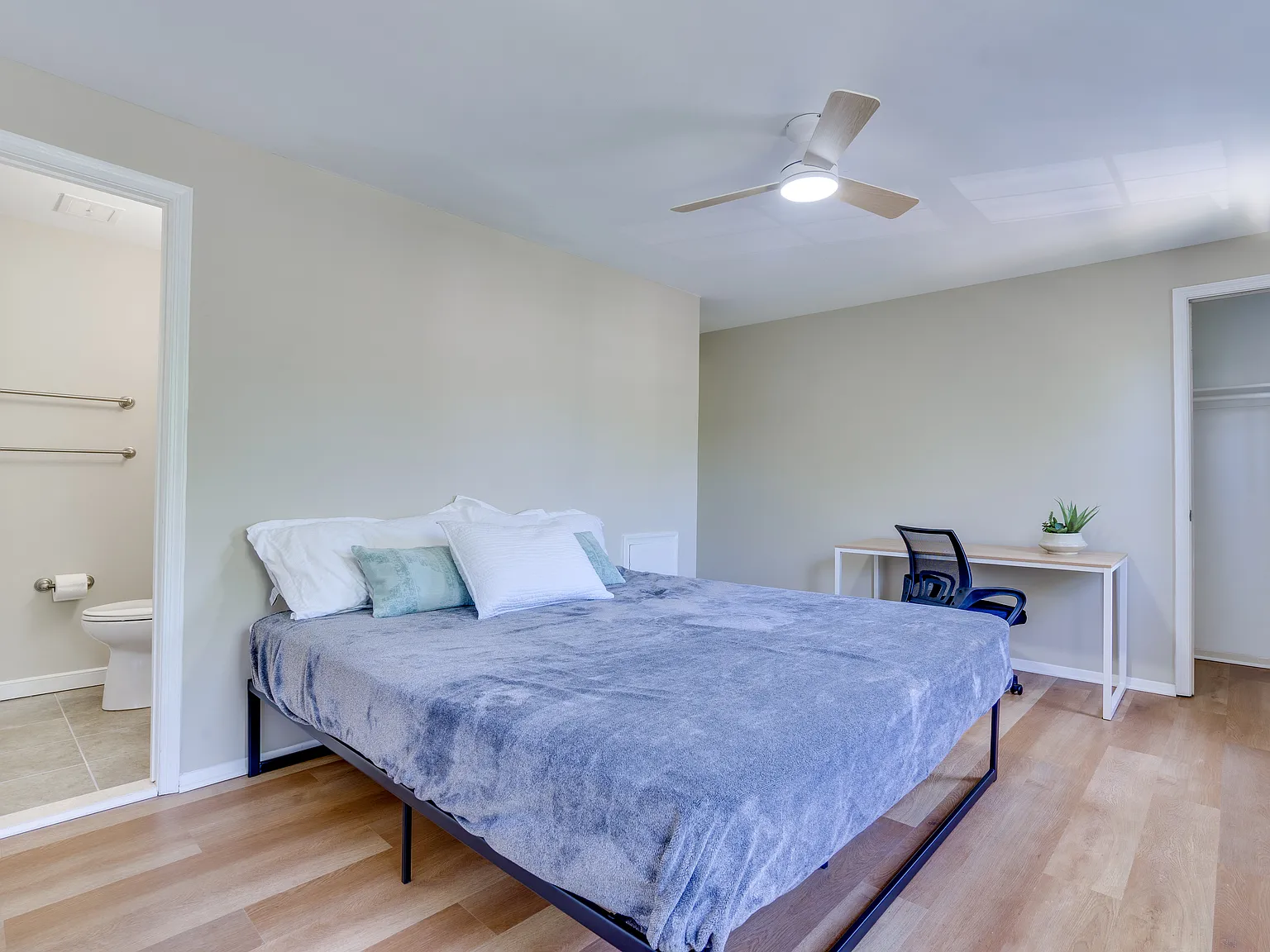 3 bed, 1408 sqft, $1,200 — Photo 3