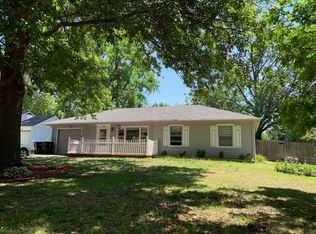 1946 SW Medford Ave, Topeka, KS 66604