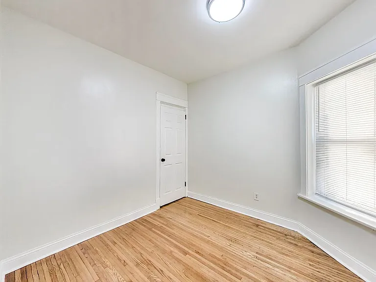 43 N Menard Ave #2 — Photo 15