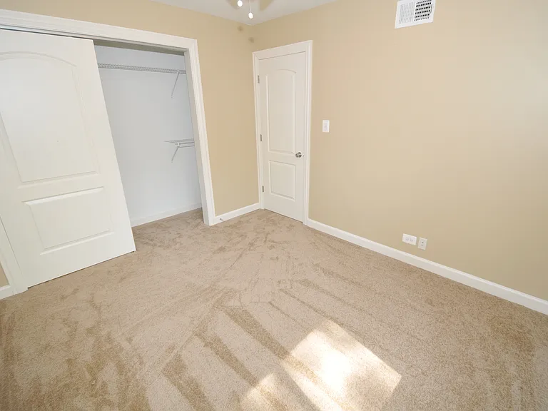 32 N Main St #1S — Photo 8