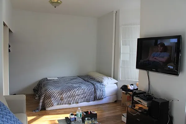 Rented by Pink Stone Realty LLC | media 30