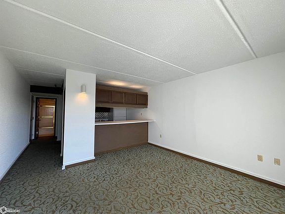 5th image of 2700 N Shore Dr #604