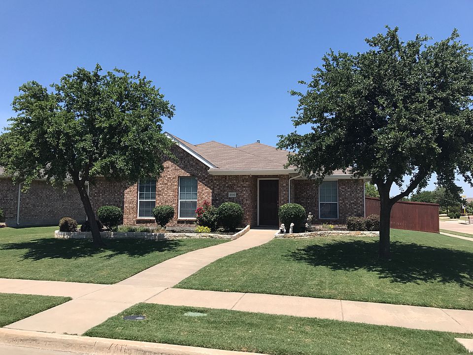 Beautiful Corner Lot