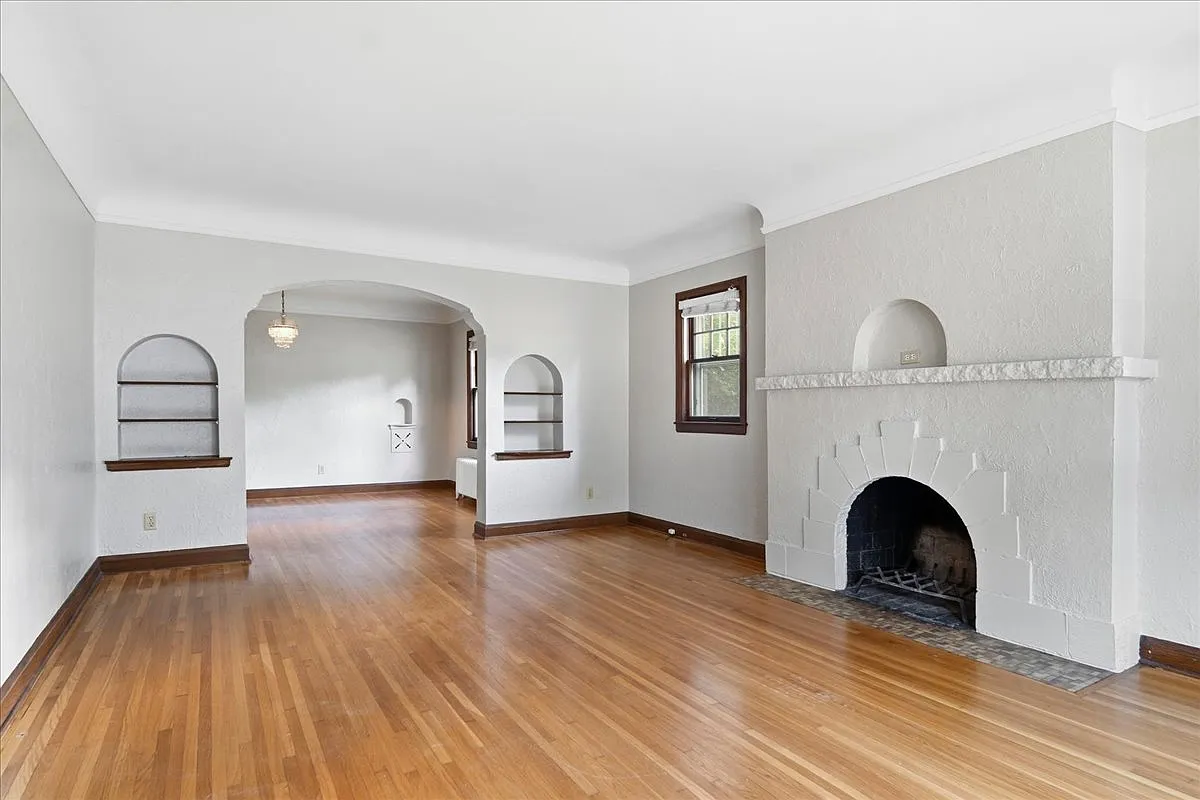 3 bed, 1650 sqft, $2,350 — Photo 3