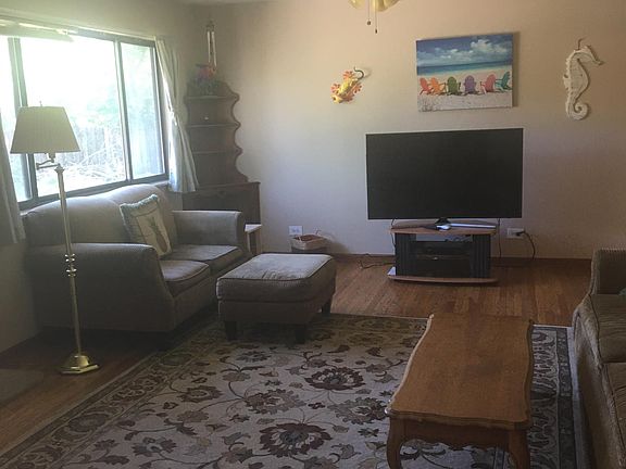 3rd image of 6931 Red Bud Ln
