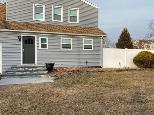 36 Oneida Ave