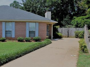 34 Tanglewood Ct, Millbrook, AL 36054
