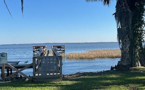 Community dock boat ramp