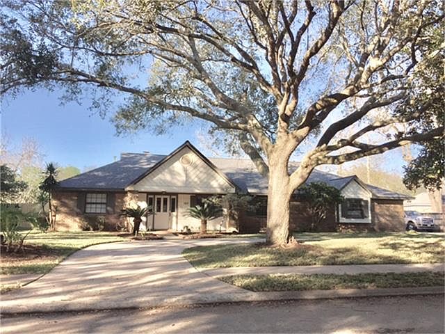 1st image of 107 Dewberry Dr