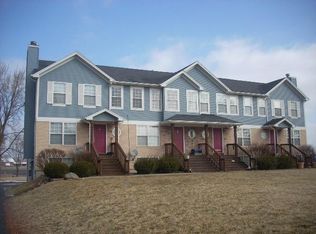 42W640 Jericho Rd, Sugar Grove, IL 60554