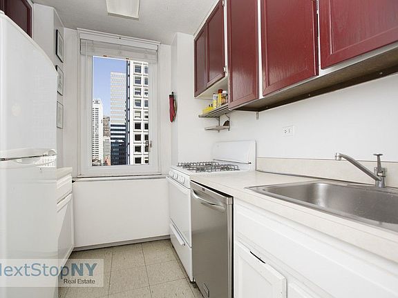 5th image of 245 E 54th St APT 28S