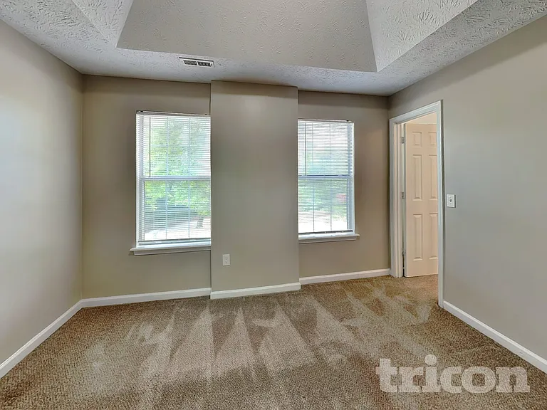 3520 Willow Tree Cir — Photo 9